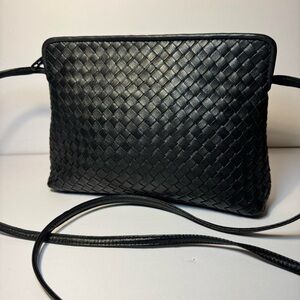 Elegant Black Woven Crossbody Bag